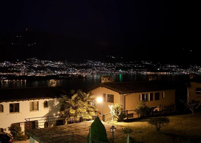 卡萨埃斯梅拉达公寓 *