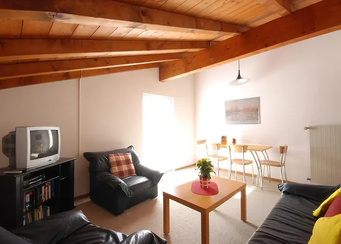 卡萨埃斯梅拉达公寓 *